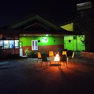 2* Hotel Maharaja